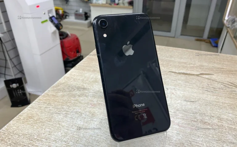 Apple iPhone XR 3/128 ГБ