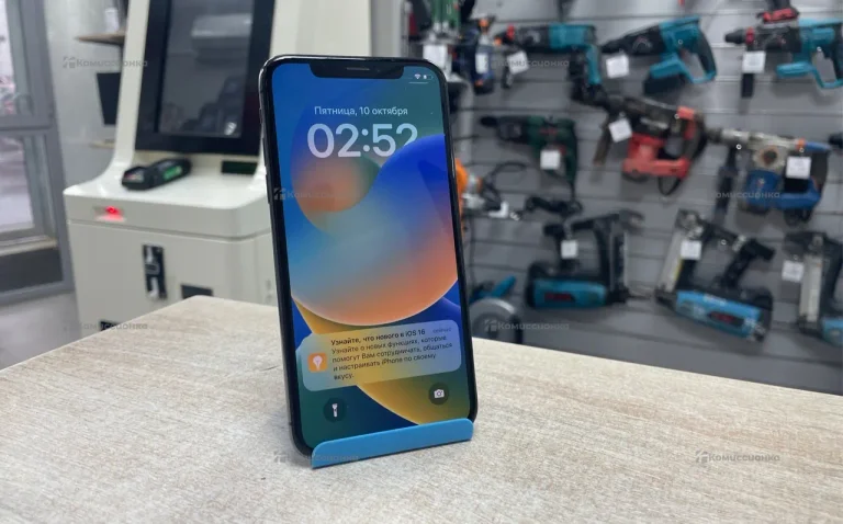 Apple iPhone X 3/64 ГБ