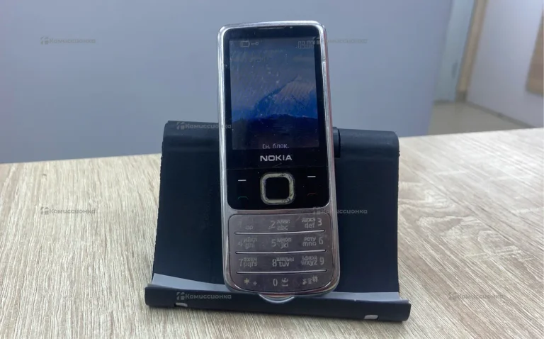 Nokia 6700c-1