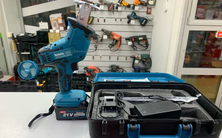 Сабельная пила (маленькая) Makita акб синий кейс