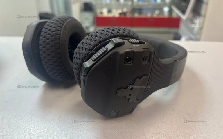 Наушники  JBL under Armour