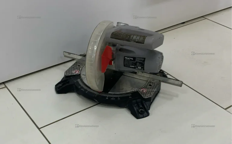 Пила торцовочная Practyl J1G-ZPA-210D