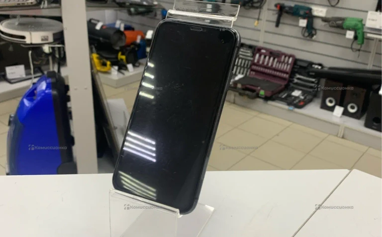 Apple IPhone 11 64 ГБ