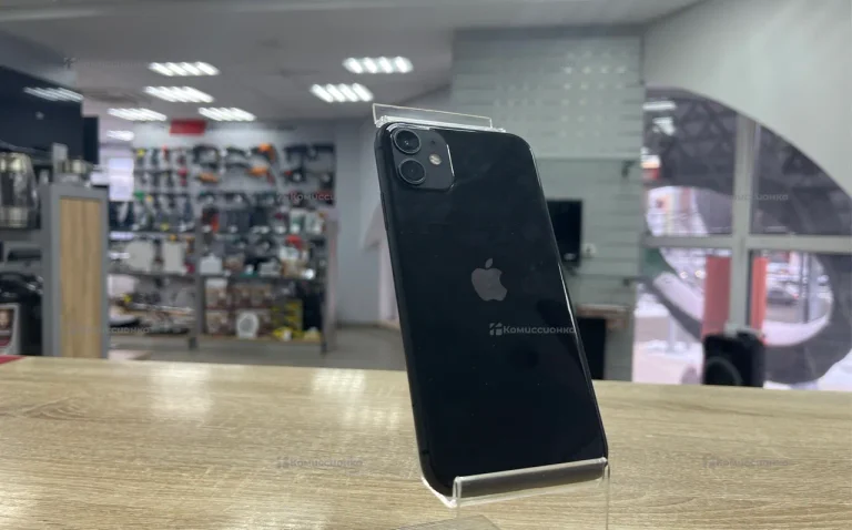 Apple iPhone 11 4/64 ГБ
