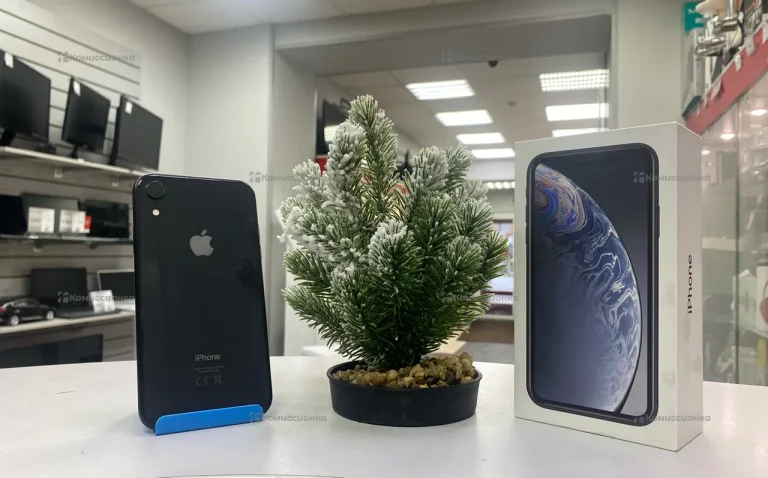 Apple iPhone XR 3/64 ГБ