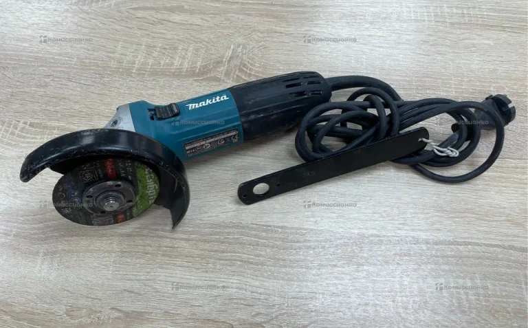 УШМ Makita GA5030R
