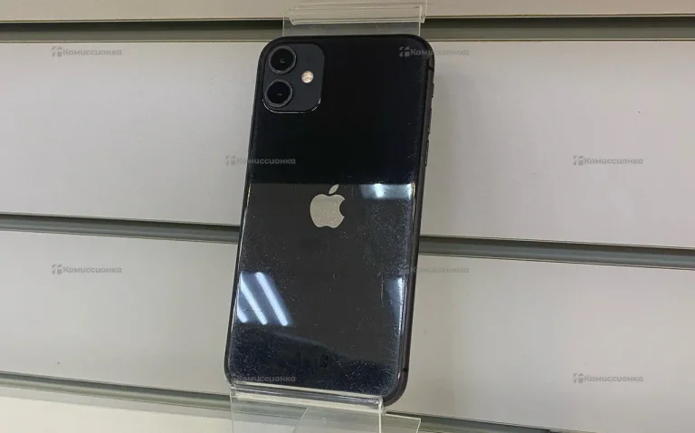Apple iPhone 11 4/64 ГБ