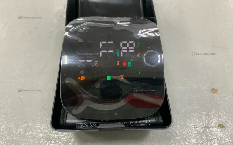 Тонометр электронный на запястье