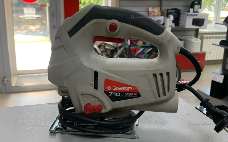 Электролобзик ЗУБР Л-710-80