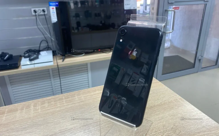 Apple iPhone XR 64Gb: