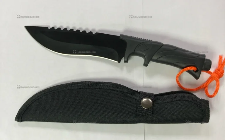 Нож туристический