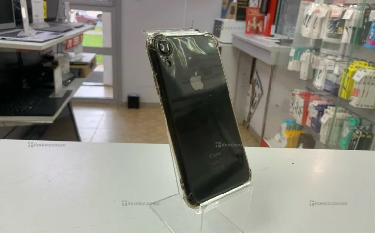 Apple iPhone XR 64GB..