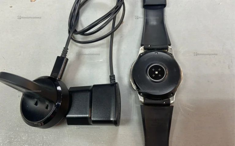 Часы  Samsung Galaxy Watch 1