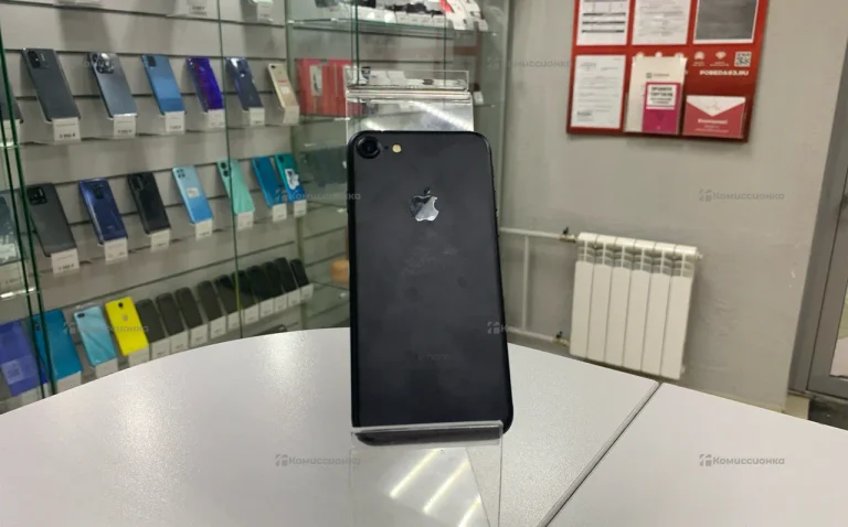 Apple iPhone 7 2/32 ГБ