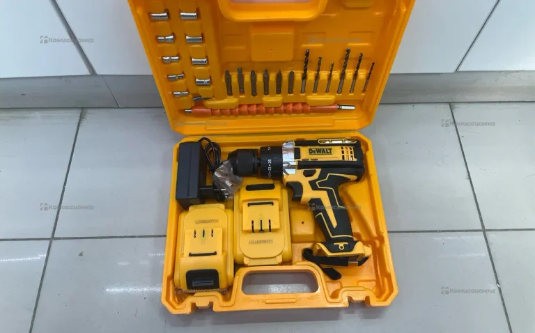 Аккумуляторная дрель-шуруповерт Dewalt DCD 771 (ре