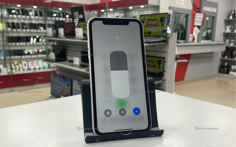 Apple iPhone XR 3/64 ГБ