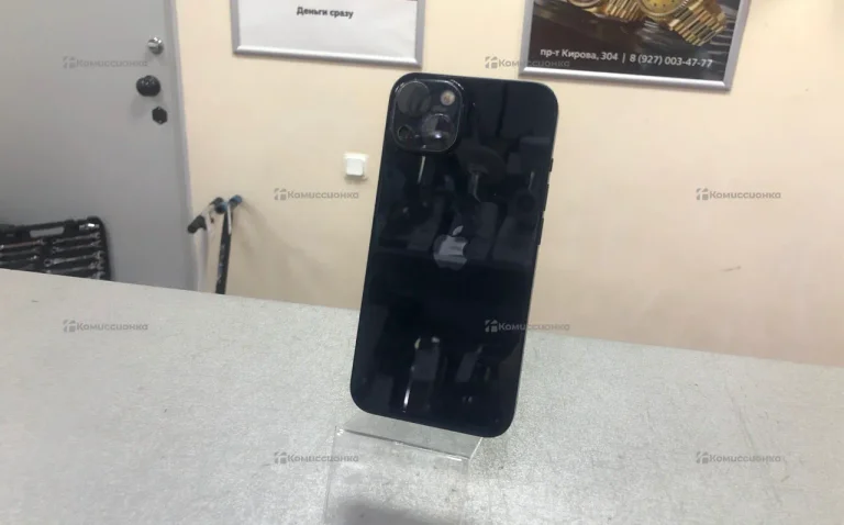 Apple iPhone 13 4/128 ГБ