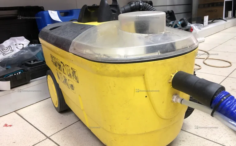 Пылесос  моющий Karcher Puzzi 100 super