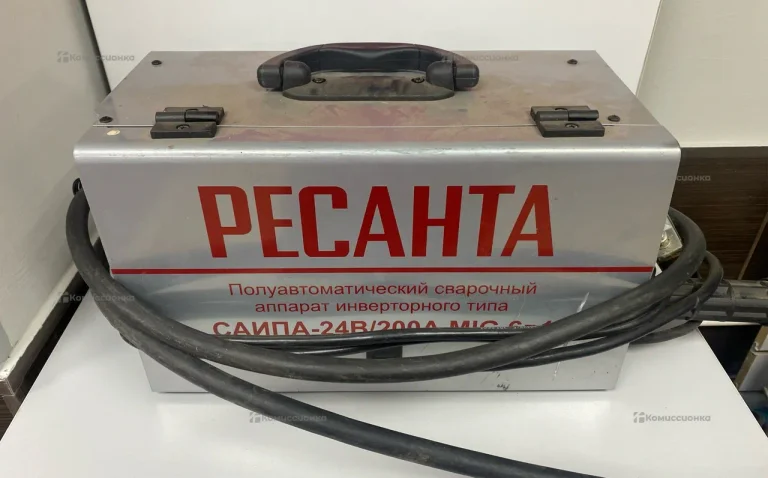 Сварочный аппарат Ресанта САИПА-24В/200А 6в1