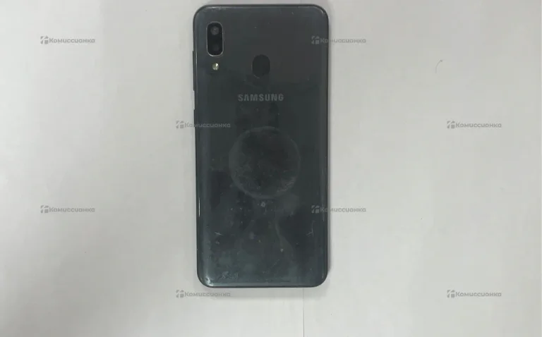 Samsung Galaxy A20 3/32 ГБ