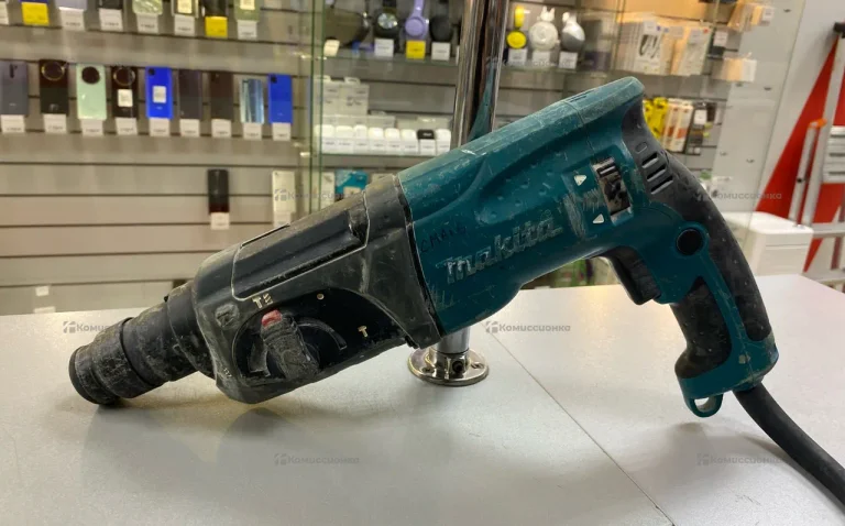 Перфоратор makita HR2470