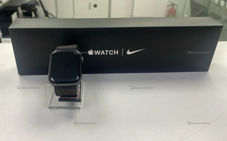 Часы Apple Watch SE 2020 44mm