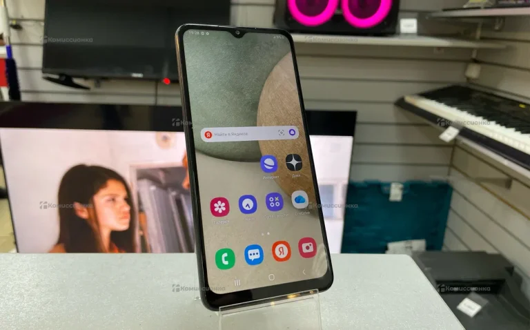 Samsung Galaxy A12 3/32 ГБ