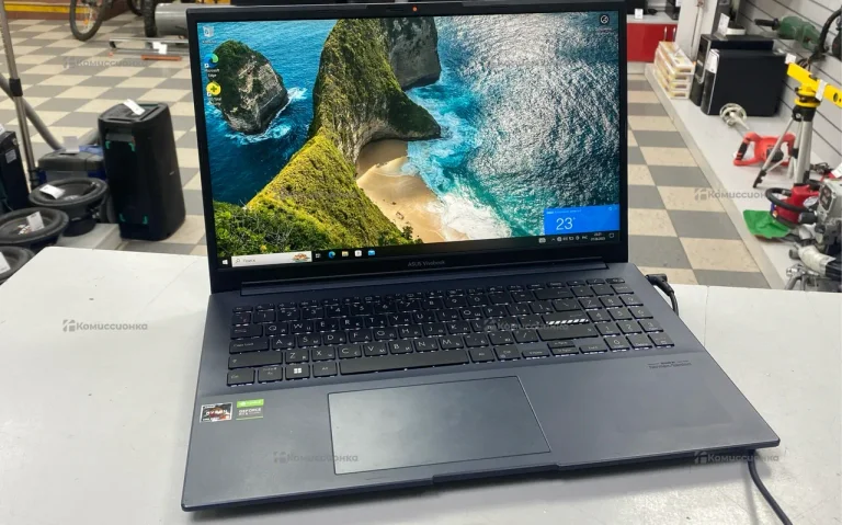 Ноутбук Asus VivoBook