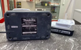 Зарядное устройство DC18WA + 2  AKБ 14.4v