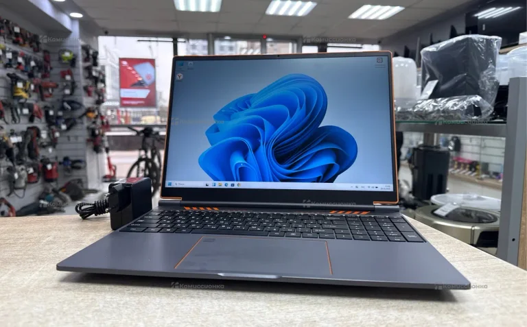 Ноутбук  n95 с сенсорным экраном