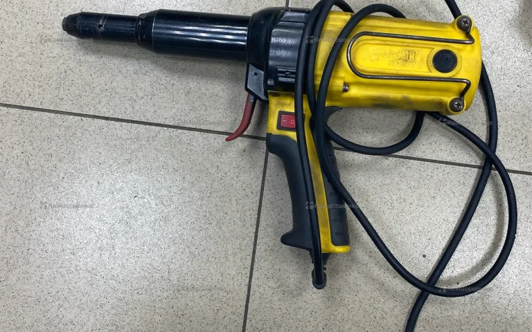 Заклепочник электрический Skytools SK1006