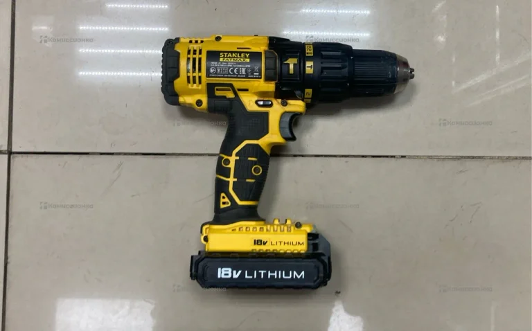 Дрель-шуруповерт STANLEY FMC626