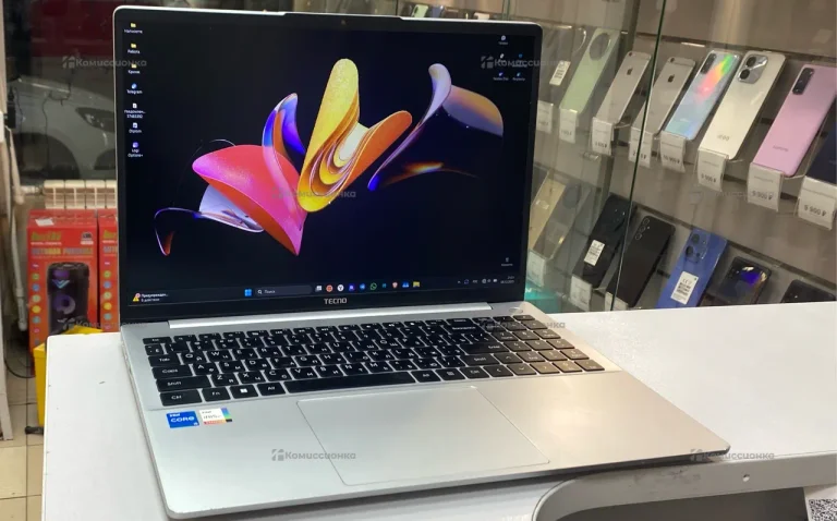 Ноутбук Tecno MegaBook K16