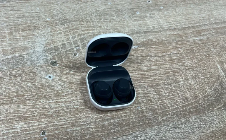 Наушники  Samsung Buds FE
