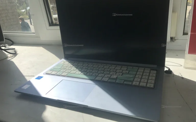 Ноутбук ASU’s Vivobook