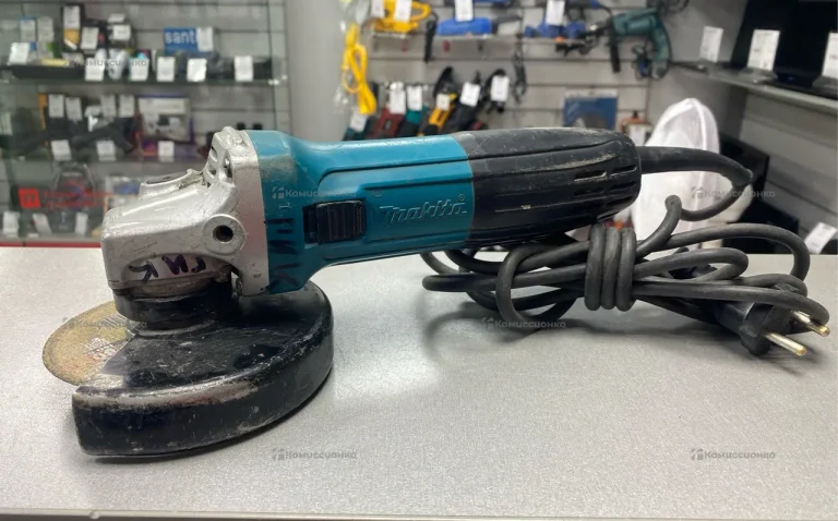 УШМ Makita 125mm GA5030R