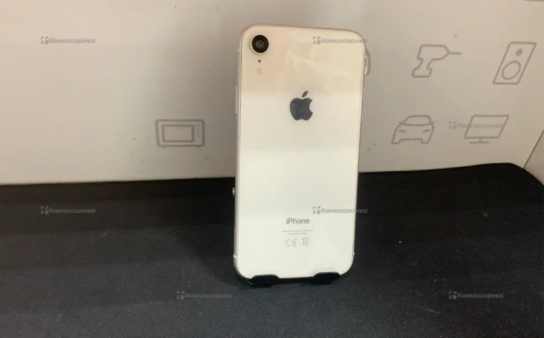 Apple iPhone XR 3/128 ГБ