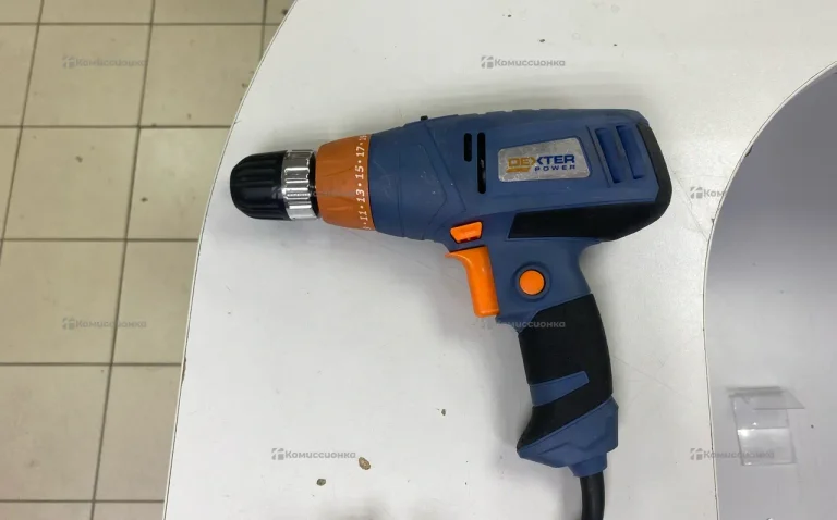Сетевой шуруповерт Dexter 540t