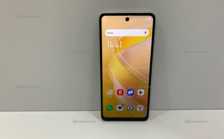 Infinix Smart 8 3/64 ГБ