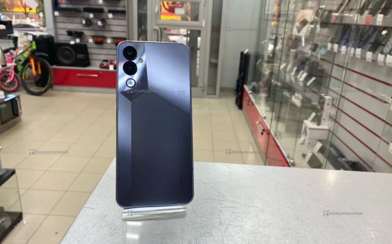 Tecno Pova 4 8/128 ГБ