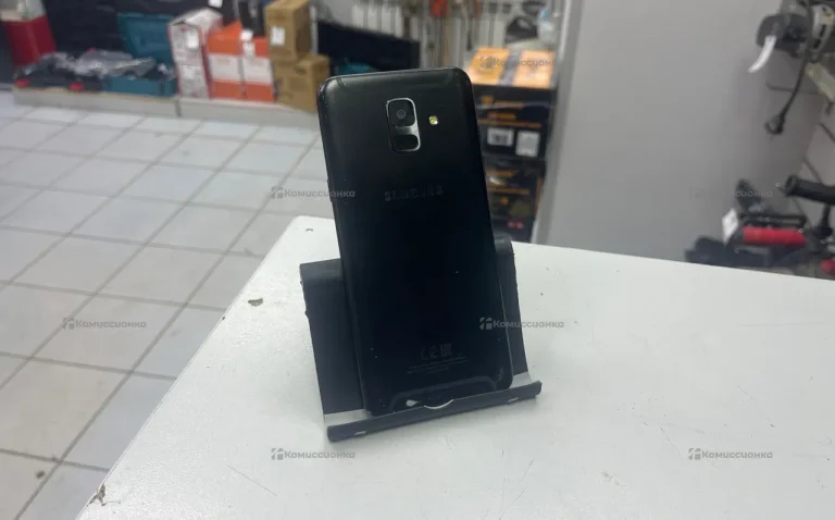 Samsung Galaxy A6 (2018) 3/32 ГБ