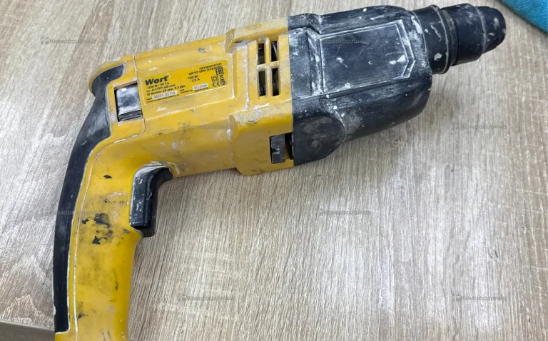 Перфоратор Wert ERH 0724HRE