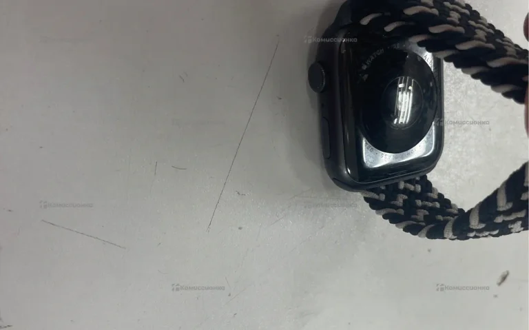 Часы  Apple Watch SE gen 1 44mm