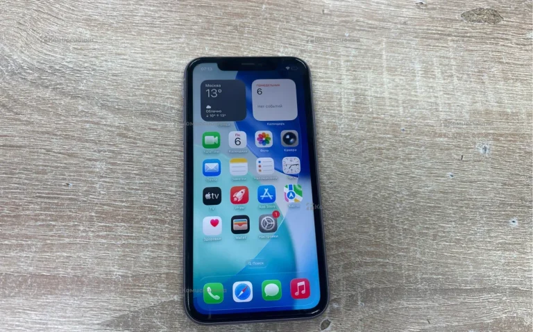 Apple iPhone 11 4/64 ГБ