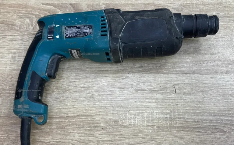 Перфоратор Makita HR2470