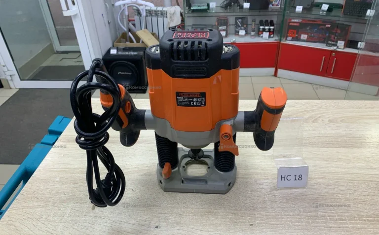 Фрезер BLACK+DECKER BLACK+DECKER KW1200E