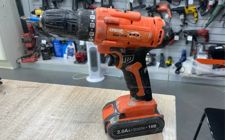 Шуруповерт