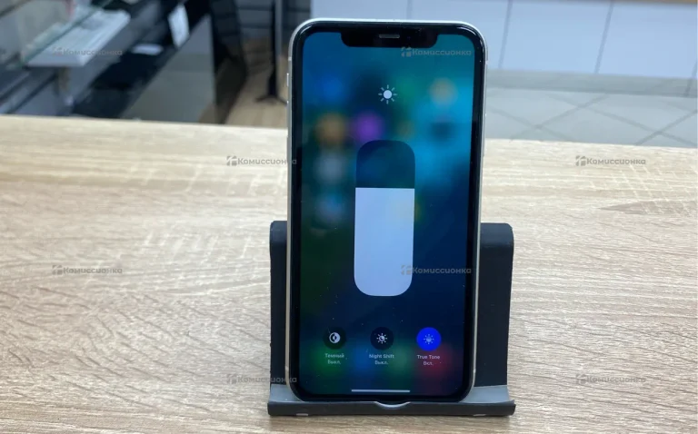 Apple IPhone 11 64 ГБ