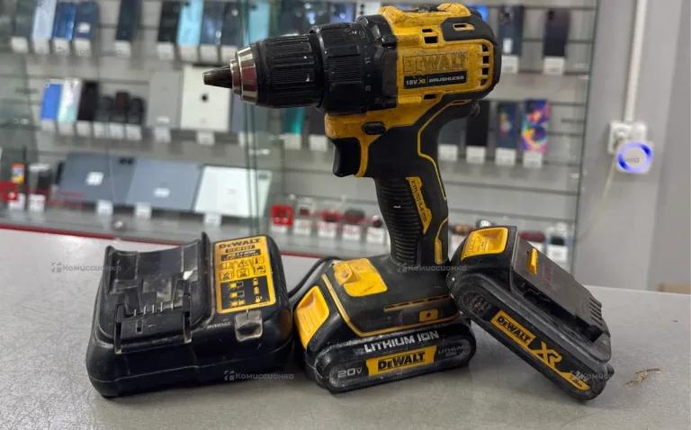 Аккумуляторная дрель-шуруповерт DeWALT DCD708N
