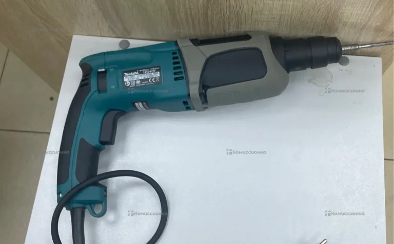 Makita hr2470F